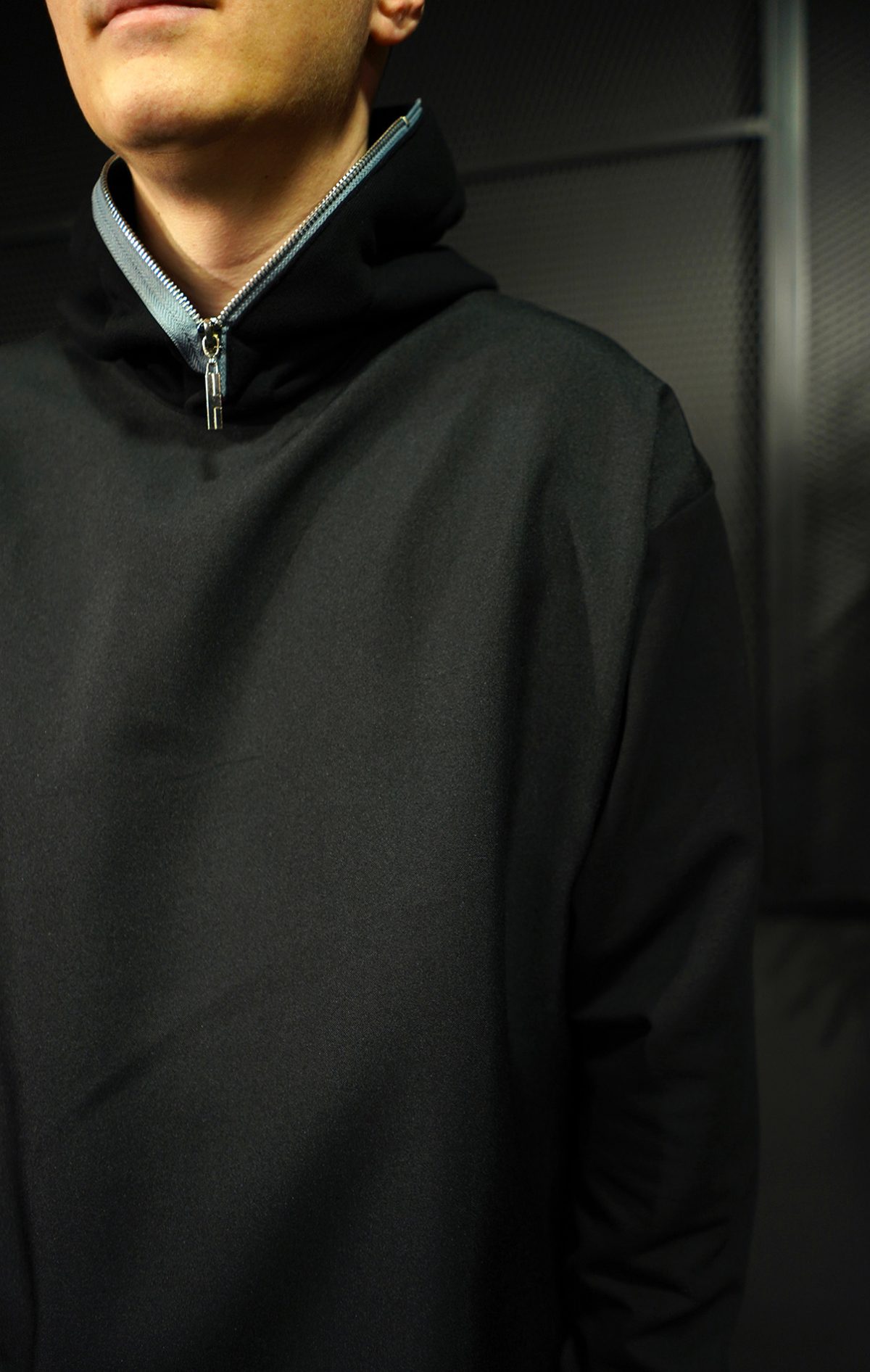 NEO SHARK MOUTH HOODIE MBL7022