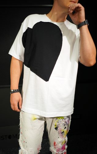 NEO Contrasting heart t-shirt MTL7006