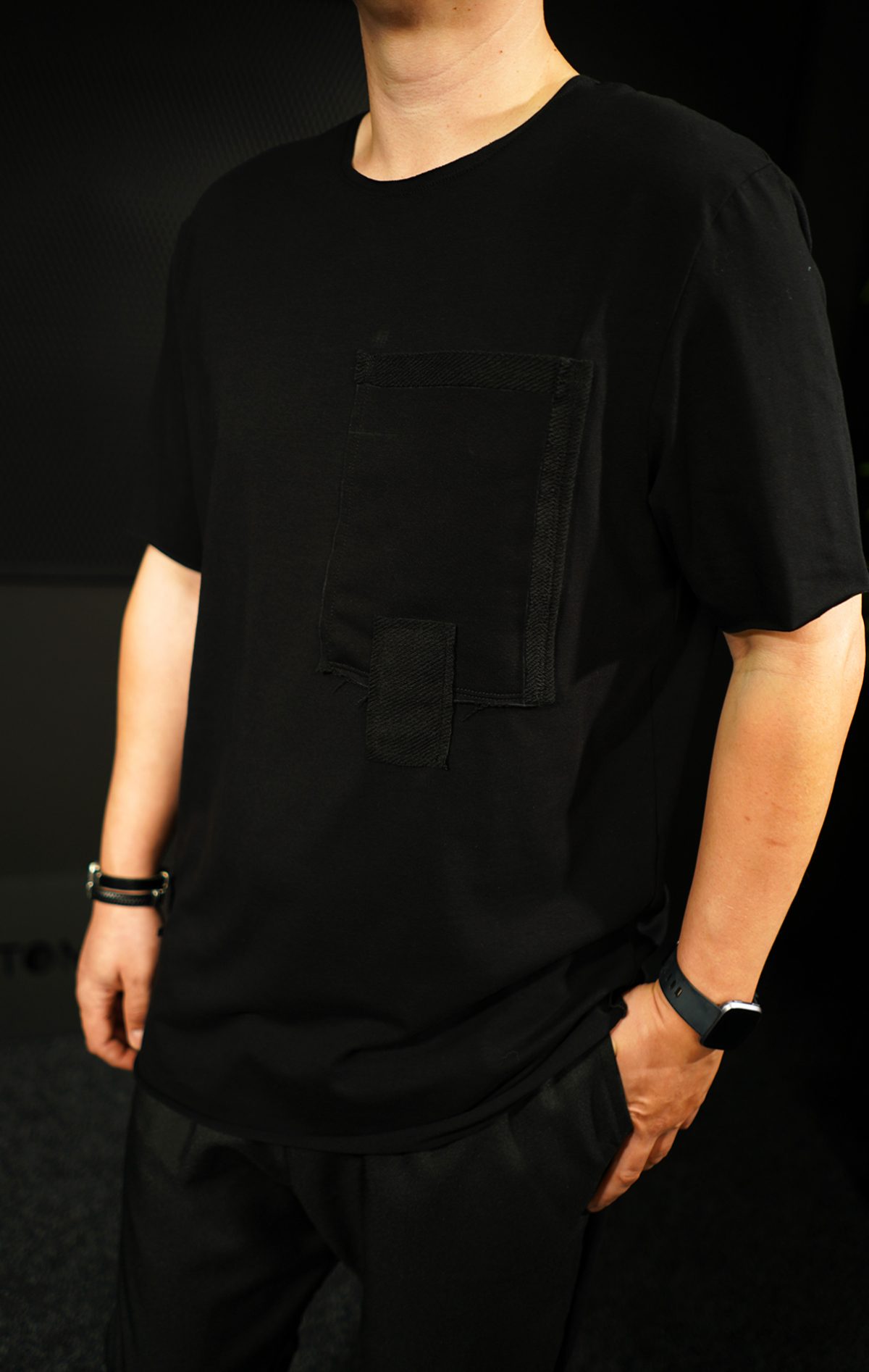 NEO Black KUBE Tshirt MTL7008