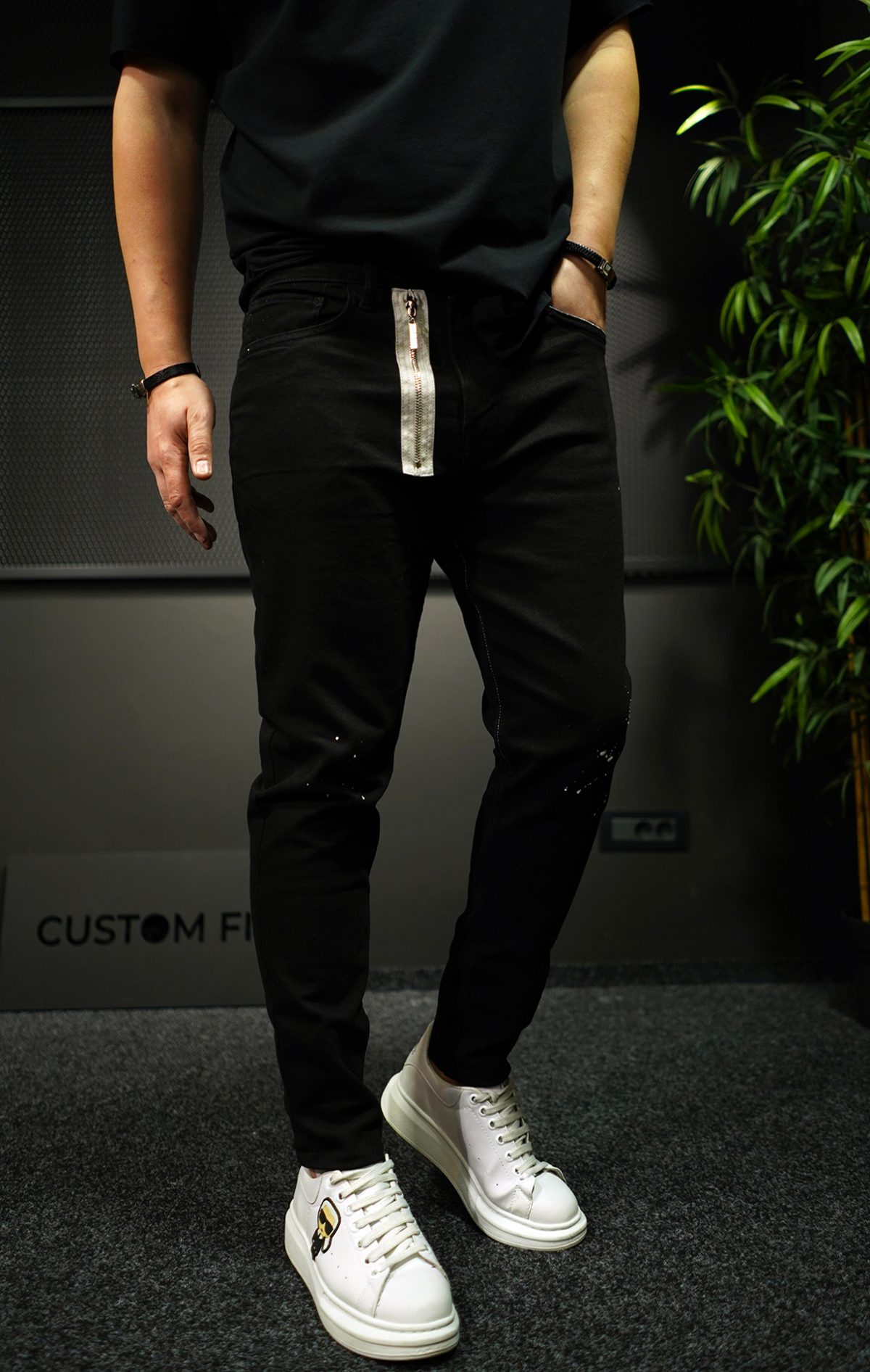 NEO ULTRA-BLACK JEANS MJL7014