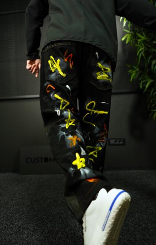 NEO NEW WORLD JEANS ART AS AN EXPRESSION MJL7020 NEO NEW WORLD JEANS MJL7020