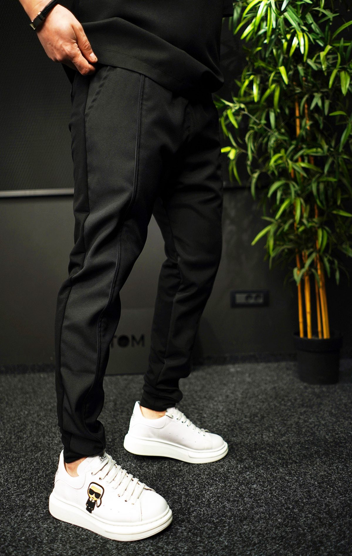 NEO ZIPPER ALL BLACK MPL7031