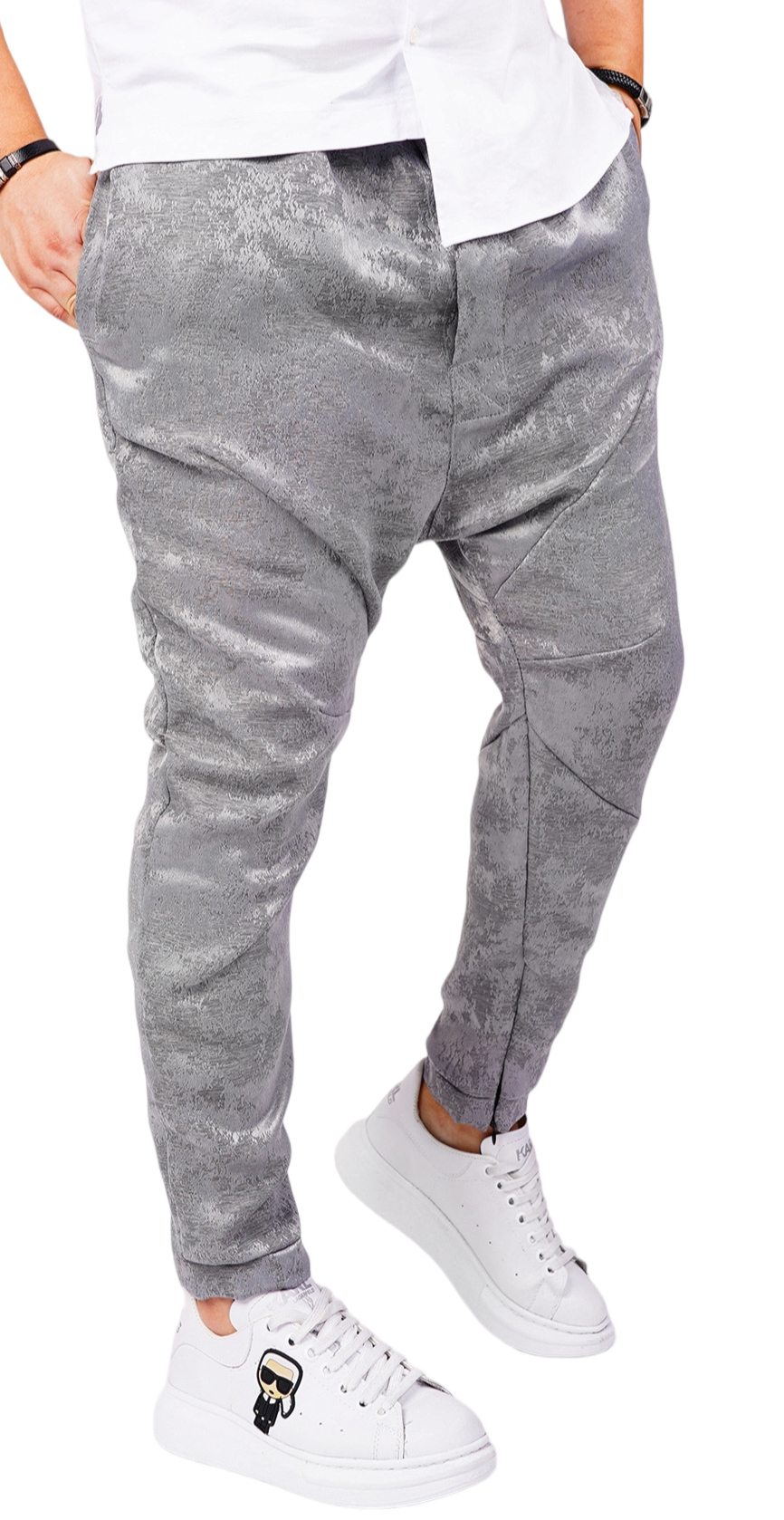 Pantaloni cu turul lasat, editie limitata NOT-FOR-EVERYONE MPL6416 Pantaloni cu turul lasat, editie limitata MPL6416