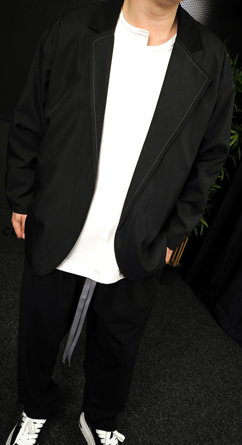 Sacou oversized, asimetric rever - YAMAL edition Noua Colectie MAL7207 Sacou oversized, asimetric rever - YAMAL edition MAL7207